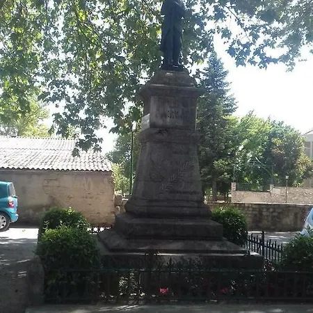 Grange Voutee Avec Jardin * Ман