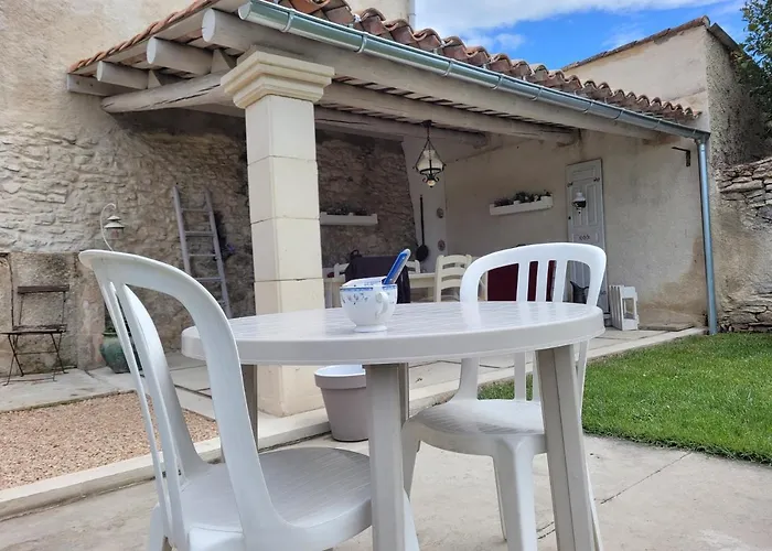 펜션 Grange Voutee Avec Jardin *